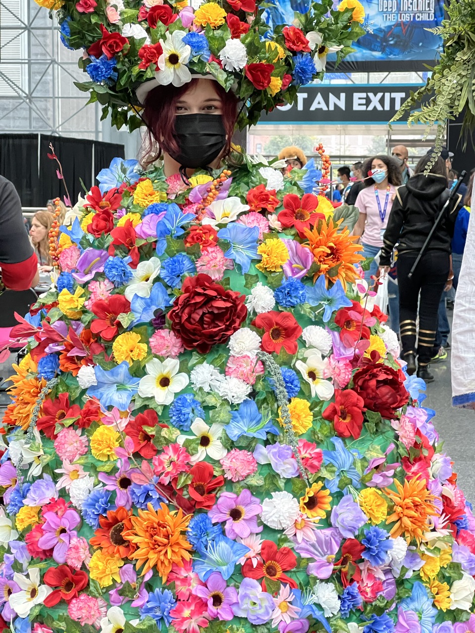 A cosplay of midsommar at NYCC 2021